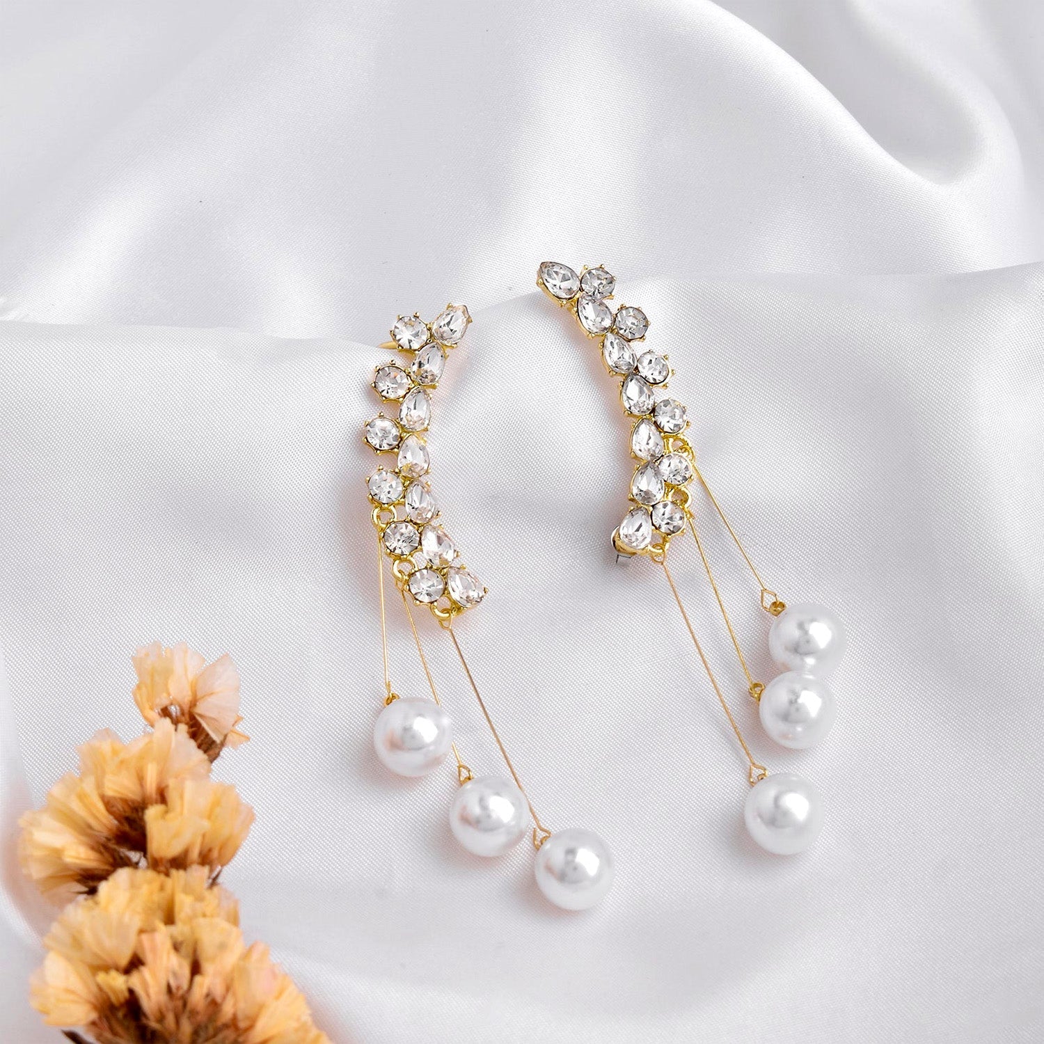 STUDDED EAR CUFF PEARL DROP EARRING